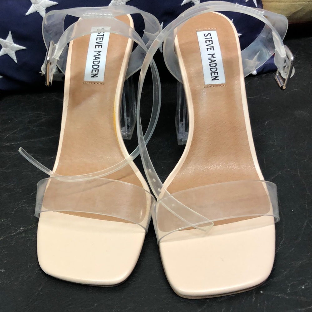 Steve Madden vinyl/acrylic heel